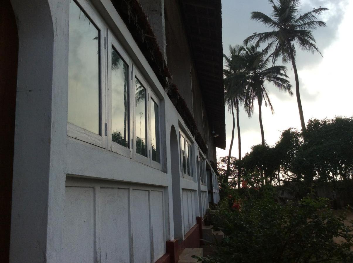 New Rest House Sea View Hotel Negombo Kültér fotó