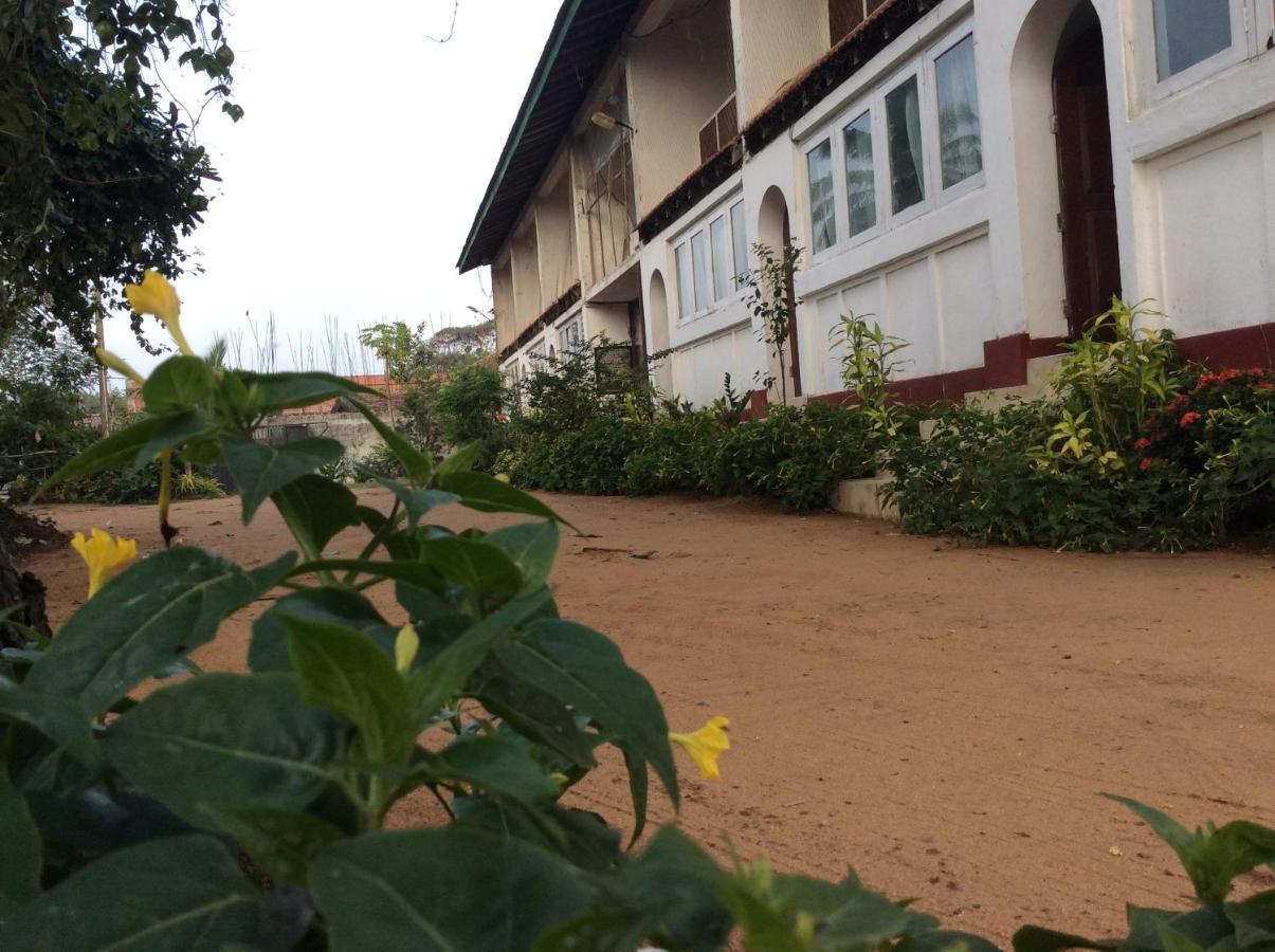 New Rest House Sea View Hotel Negombo Kültér fotó