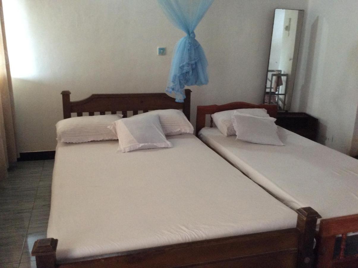New Rest House Sea View Hotel Negombo Kültér fotó